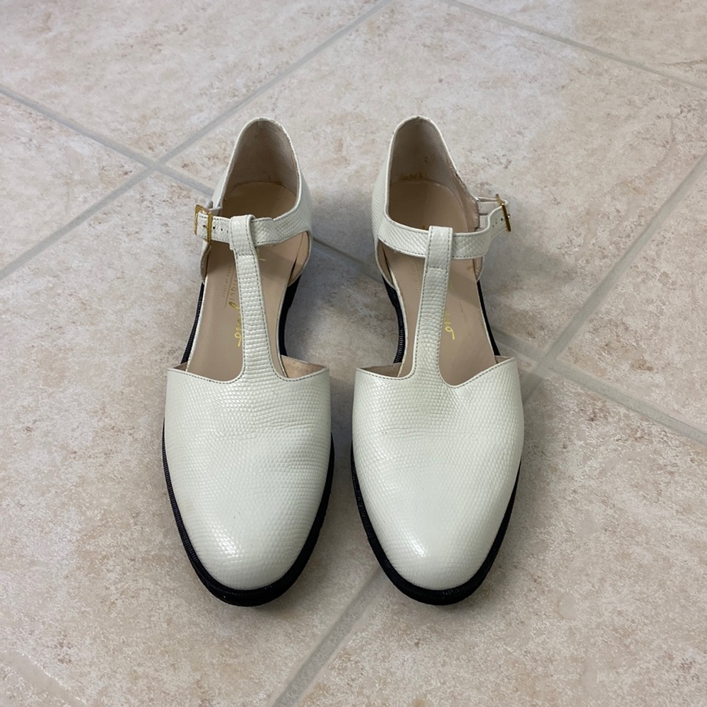 Salvatore Ferragamo Flats Size 9.5